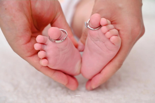 桂阳满月宝宝只放屁不排便