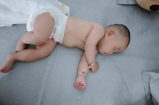 桂阳宝宝咳到吐怎么办